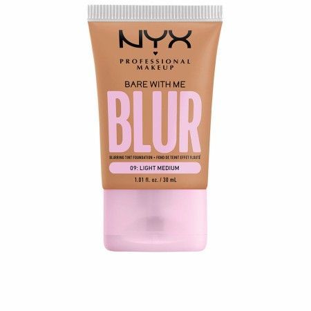 Base de maquillage liquide NYX Bare With Me Blur Nº 09-light medium 30 ml de NYX, Fonds de teint - Réf : S05109968, Prix : 15...