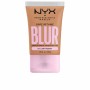 Base de maquillage liquide NYX Bare With Me Blur Nº 09-light medium 30 ml de NYX, Fonds de teint - Réf : S05109968, Prix : 15...