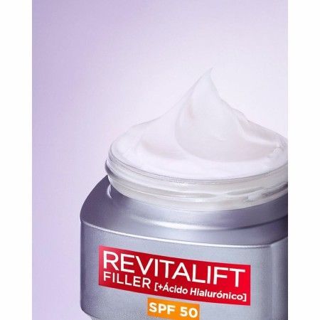 Crème visage L'Oreal Make Up Revitalift Filler 50 ml Spf 50 de L'Oreal Make Up, Hydratants - Réf : S0587744, Prix : €18.00, R...