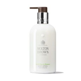Loción Corporal Molton Brown Lily & Magnolia Blossom 300 ml de Molton Brown, Hidratantes - Ref: M0121327, Precio: 35,74 €, De...