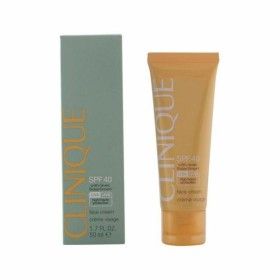 Protetor Solar Facial Clinique Sun de Clinique, Filtros solares - Ref: M0122882, Preço: 22,72 €, Desconto: %